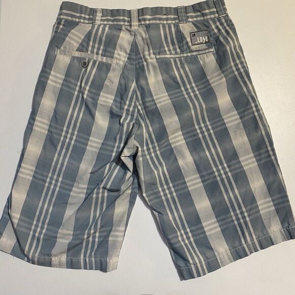 LOST Enterprises Men's Shorts Size 32 Blue Gray Plaid Chino Skate Logo - Picture 4 of 9